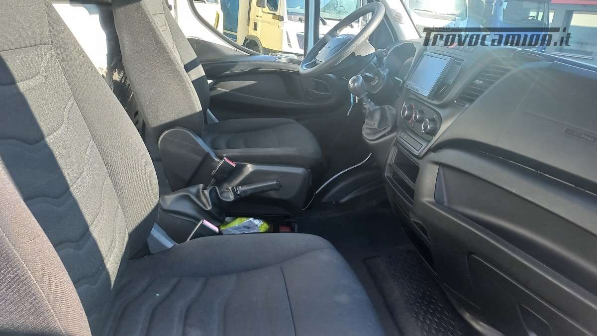 IVECO DAILY 35S15  Machineryscanner