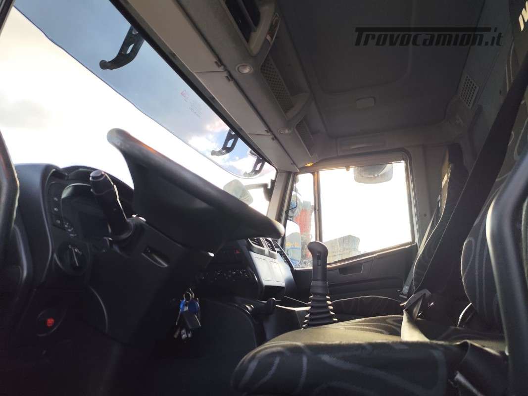 STRALIS AD 260S31  Machineryscanner