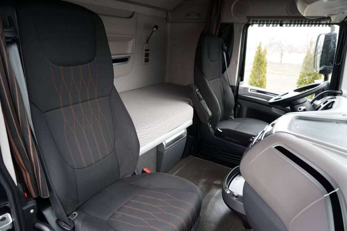 XF 480 ATTACCO COMPLETO A TELAIO PER CASSE MOBILI  Machineryscanner