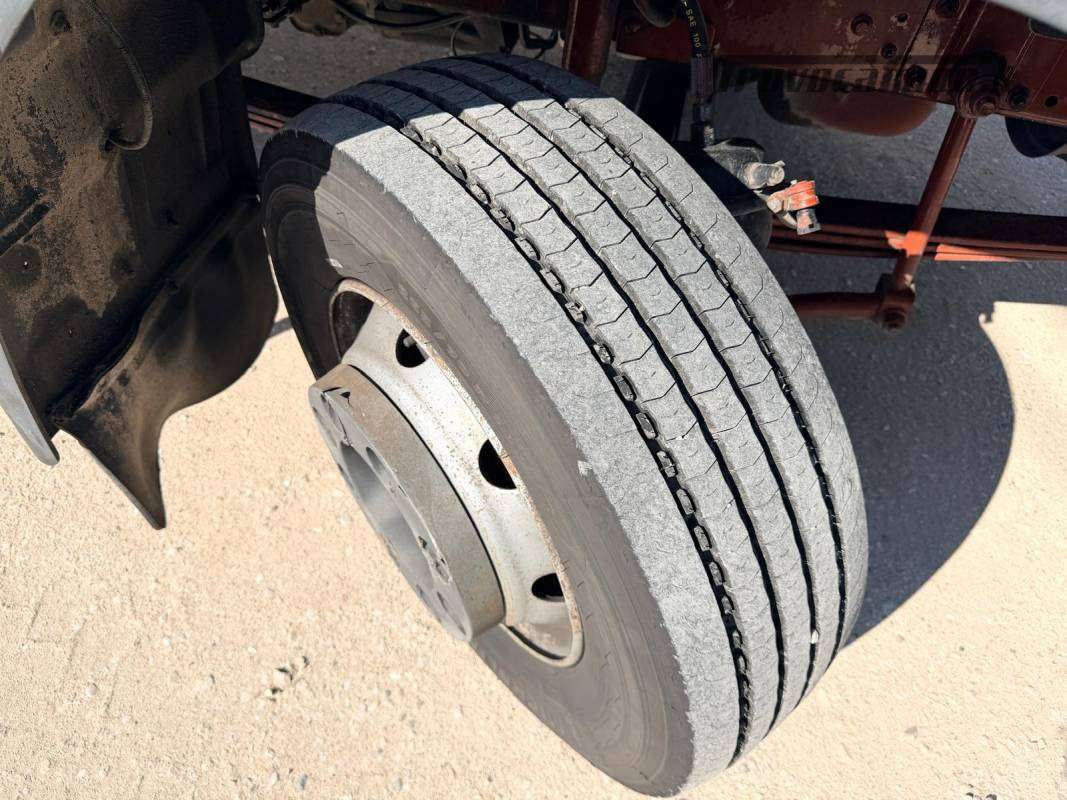 IVECO EUROCARGO 120E23 CENTINATO CON PEDANA  Machineryscanner